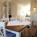 Seestern - Alte Schmiede Neugarmssiel * Schillig